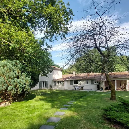 וילה Clos Des Loriots